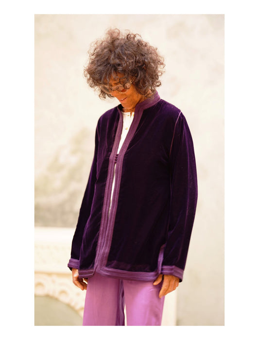 Short jacket in aubergine purple silk velvet